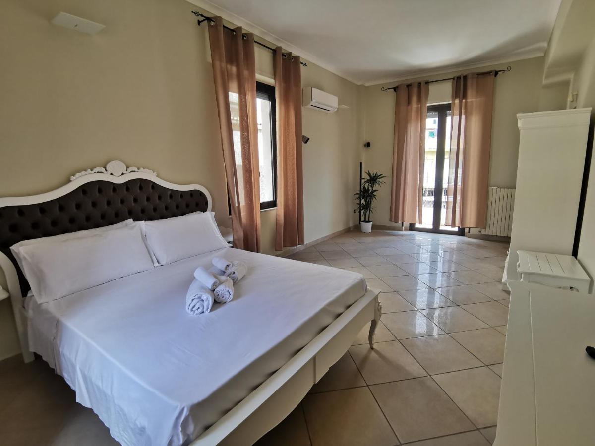 Karol Room&Apartment Тропеа Екстериор снимка